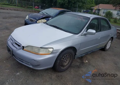 2002 Honda Accord 3.0 Lx из США, поврежденный, VIN 1HGCG16472A052801